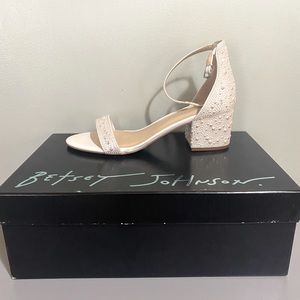 NEW - BETSEY JOHNSON block heels